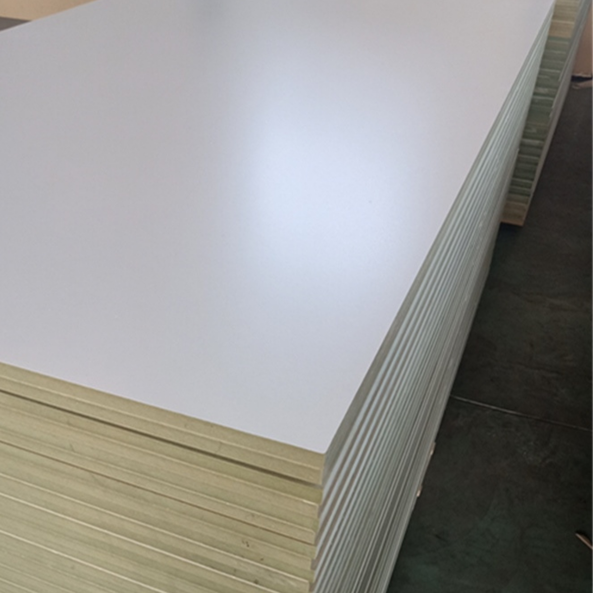 MR MDF Thailand Two Side Melamine Laminated 18mm